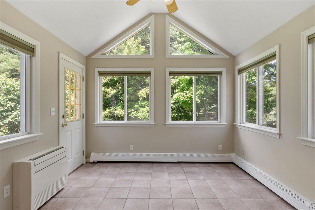 252 Great Road Maynard, MA 01754 - Photo 9 of 41