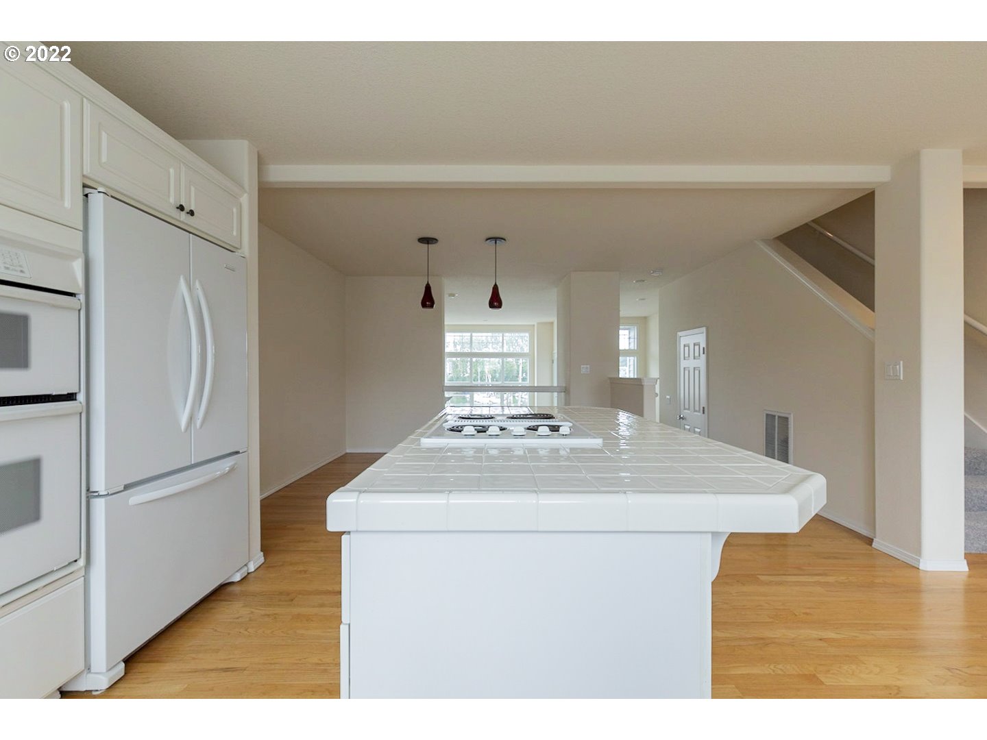 406 Northeast Bridgeton Road Portland, OR 97211 - Photo 7 of 32 Gallery Image 7