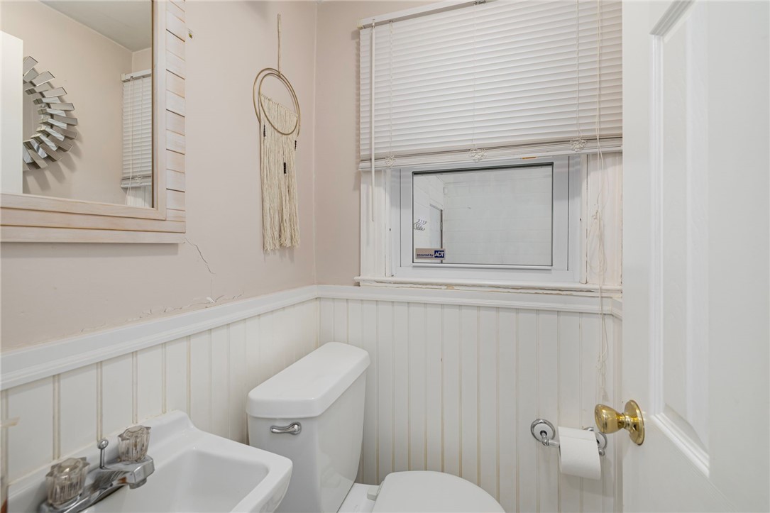 11 Doane Street Cranston, RI 02910 - Photo 15 of 38