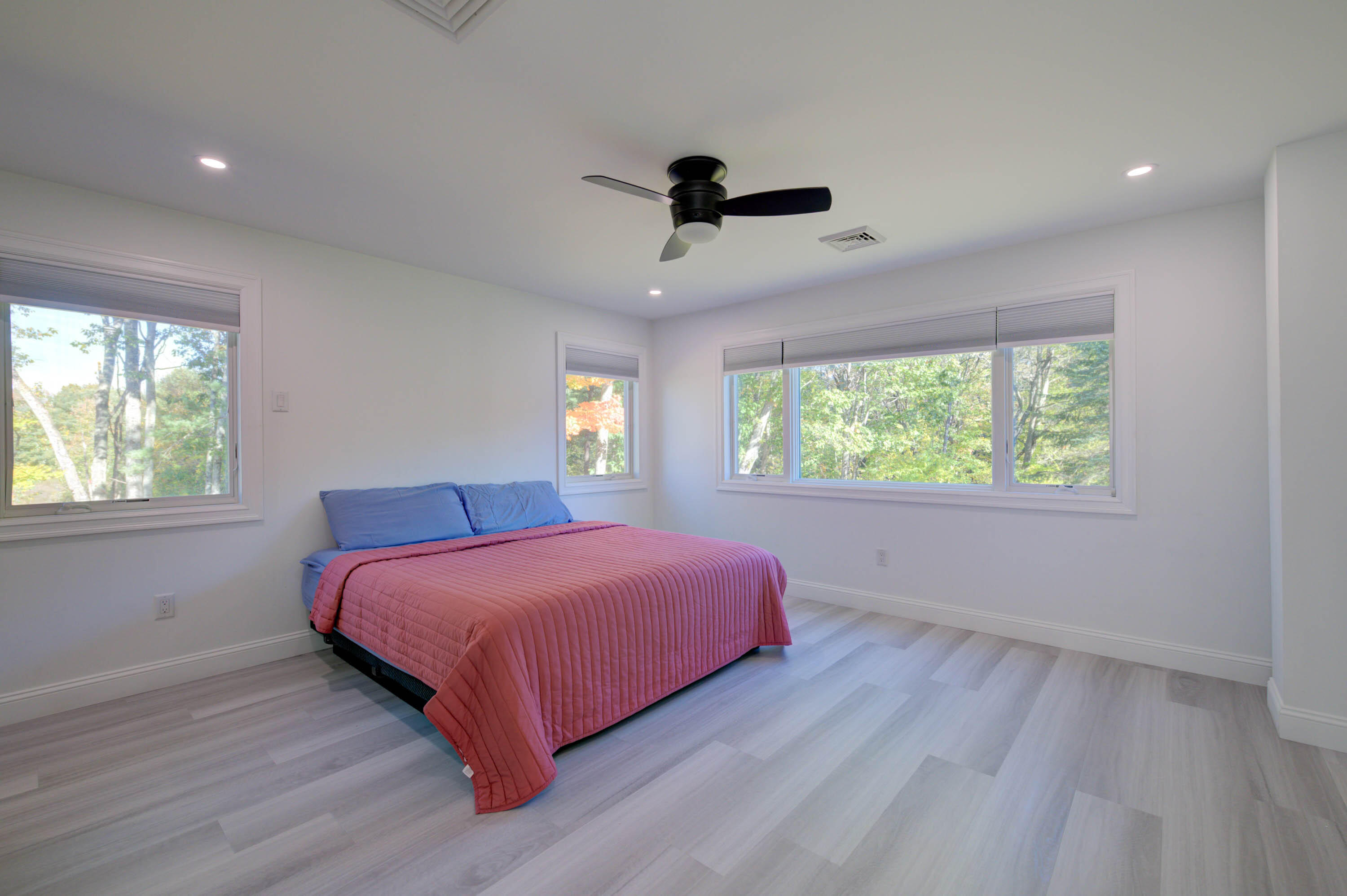 747 Portland Road Saco, ME 04072 - Photo 17 of 53 pic-24