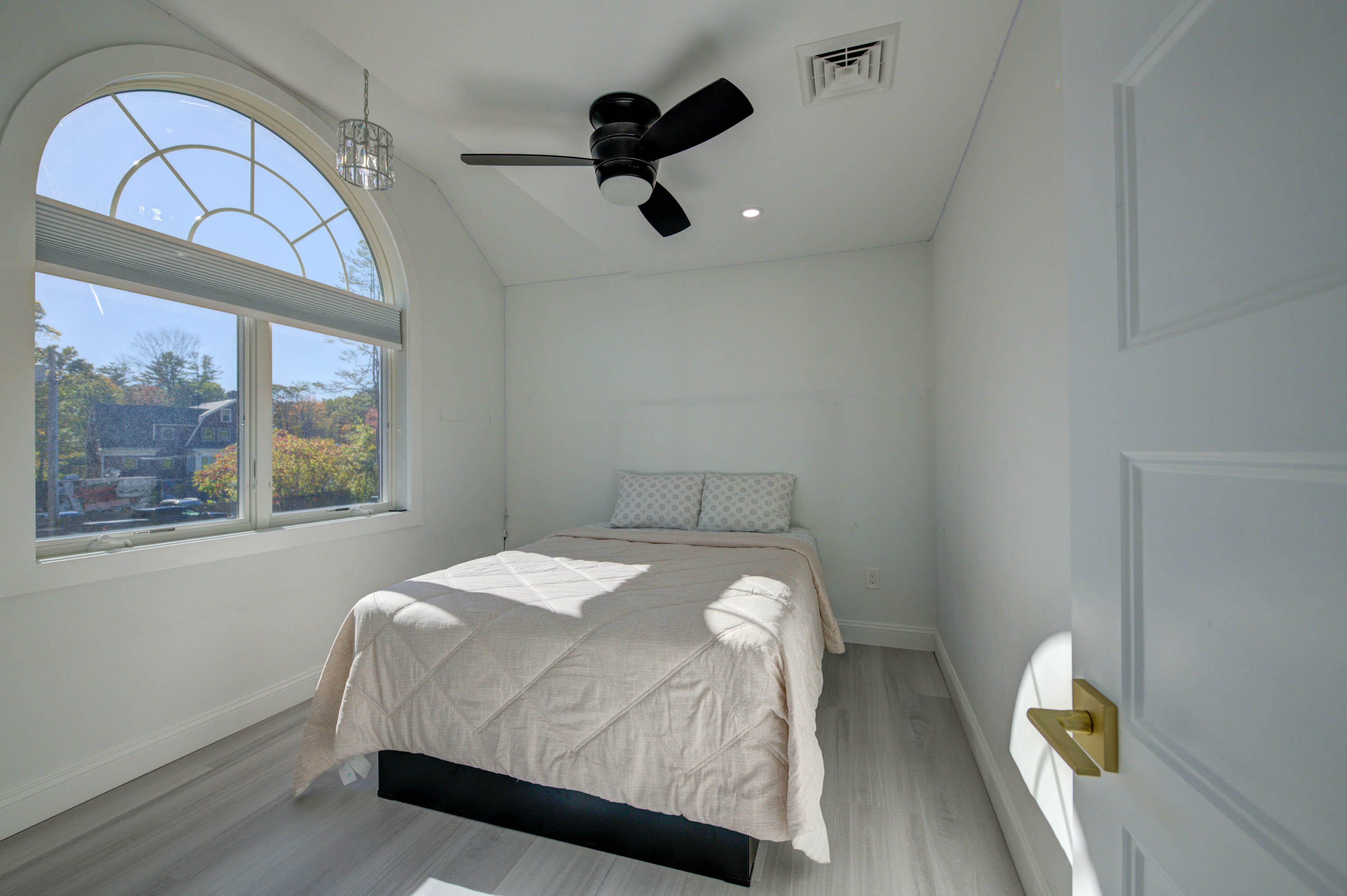 747 Portland Road Saco, ME 04072 - Photo 20 of 53 pic-34