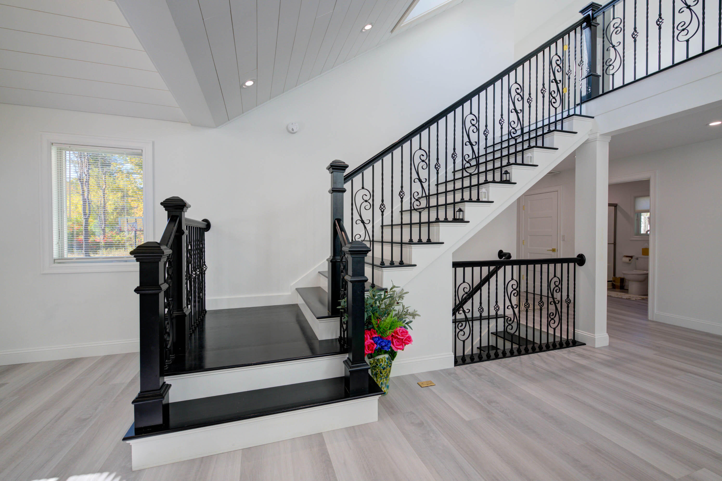 747 Portland Road Saco, ME 04072 - Photo 4 of 53 pic-22