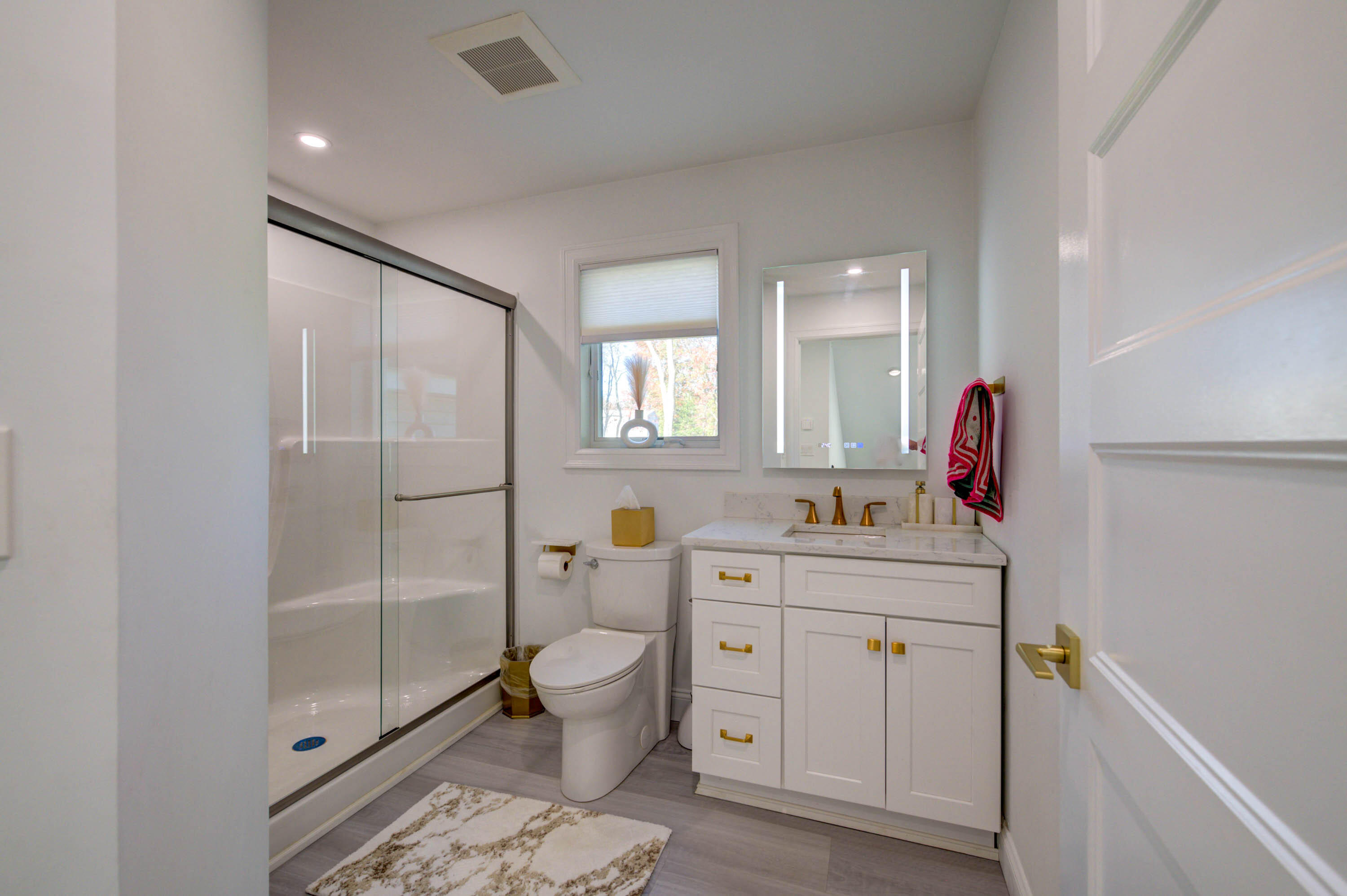 747 Portland Road Saco, ME 04072 - Photo 8 of 53 pic-21