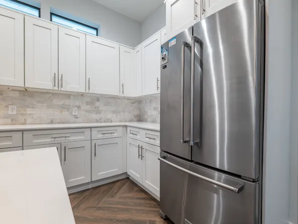 $2,495 | 210 East 32nd Street, Houston, TX 77018