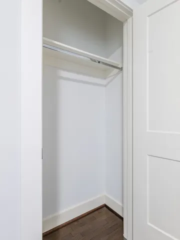 $2,595 | 210 East 32nd Street, Houston, TX 77018