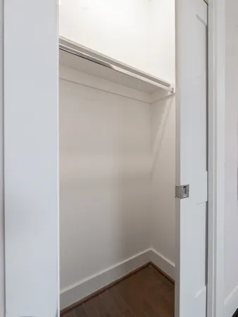 $2,595 | 210 East 32nd Street, Houston, TX 77018