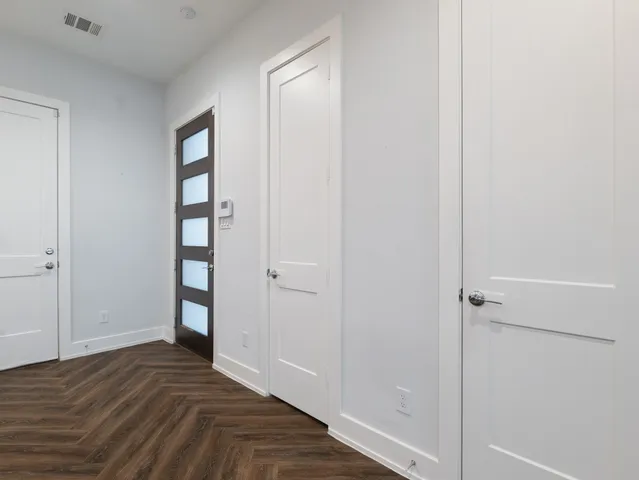 $2,595 | 210 East 32nd Street, Houston, TX 77018