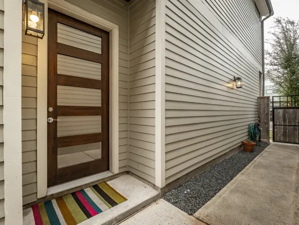 $2,595 | 210 East 32nd Street, Houston, TX 77018