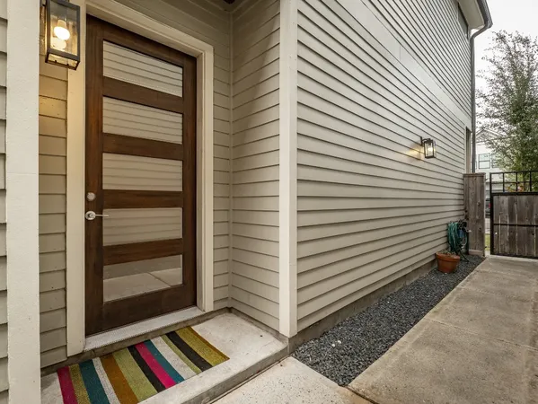 $2,495 | 210 East 32nd Street, Houston, TX 77018