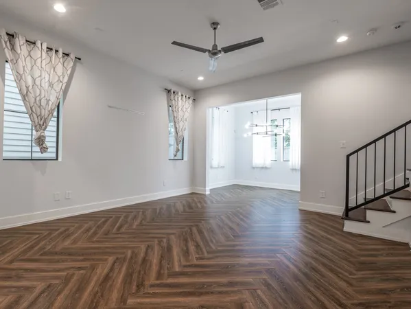 $2,595 | 210 East 32nd Street, Houston, TX 77018