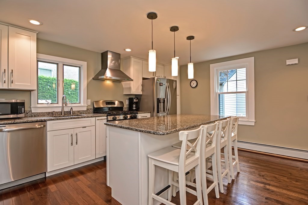 59 Cummings Road Newton, MA 02459 - Photo 2 of 23 Gallery Image 2