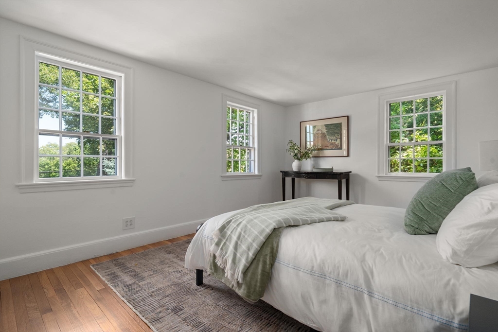 25 Chestnut Hill Road Newton, MA 02467 - Photo 11 of 32