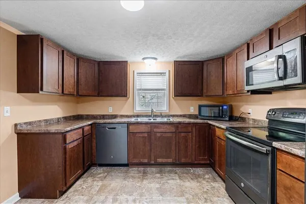$415,000 | 812 Pine Grove Road, Tallapoosa, GA 30176