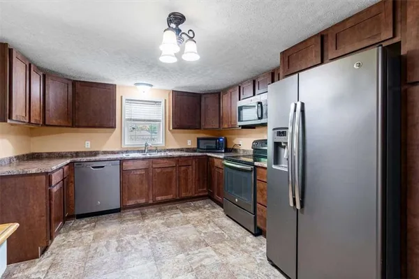$415,000 | 812 Pine Grove Road, Tallapoosa, GA 30176