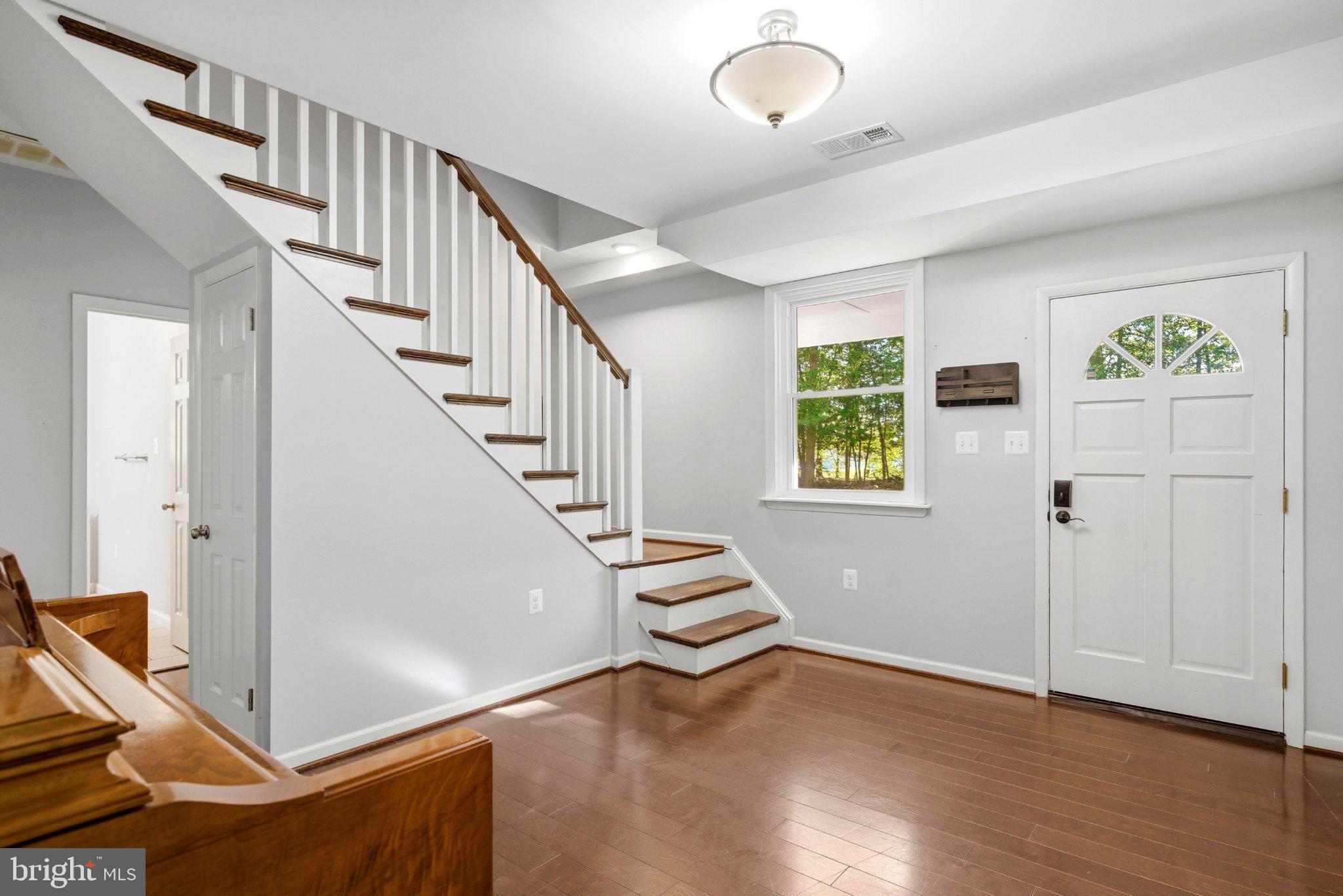 10560 South Faulkner Road Faulkner, MD 20632 - Photo 22 of 60 Inviting entryway with natural light.