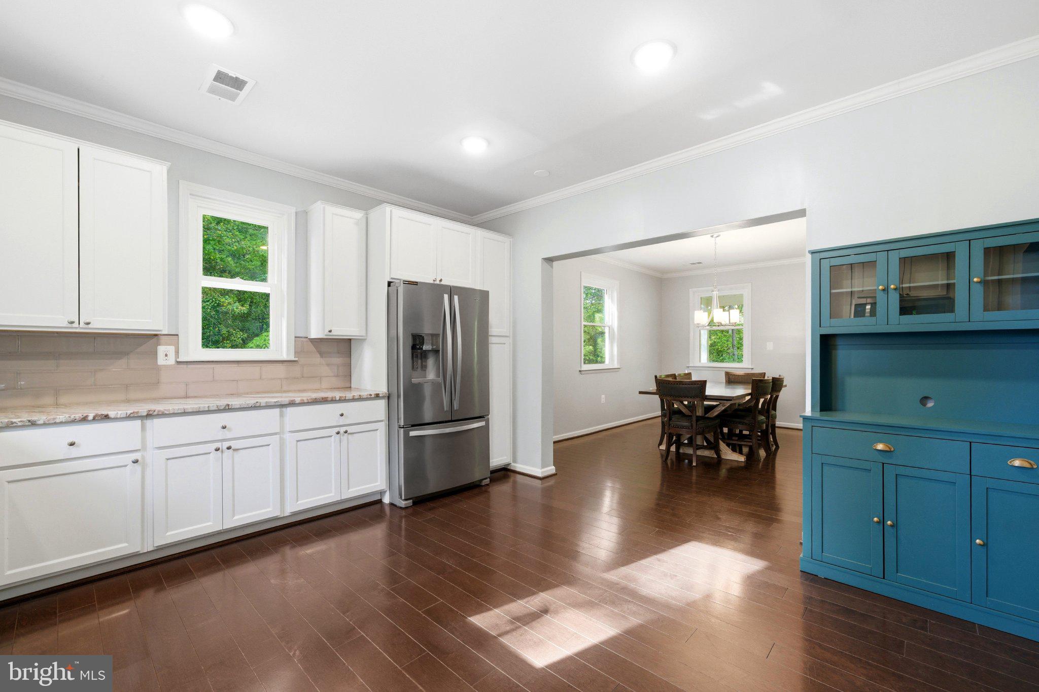 10560 South Faulkner Road Faulkner, MD 20632 - Photo 27 of 60 Bright and airy kitchen with charm.