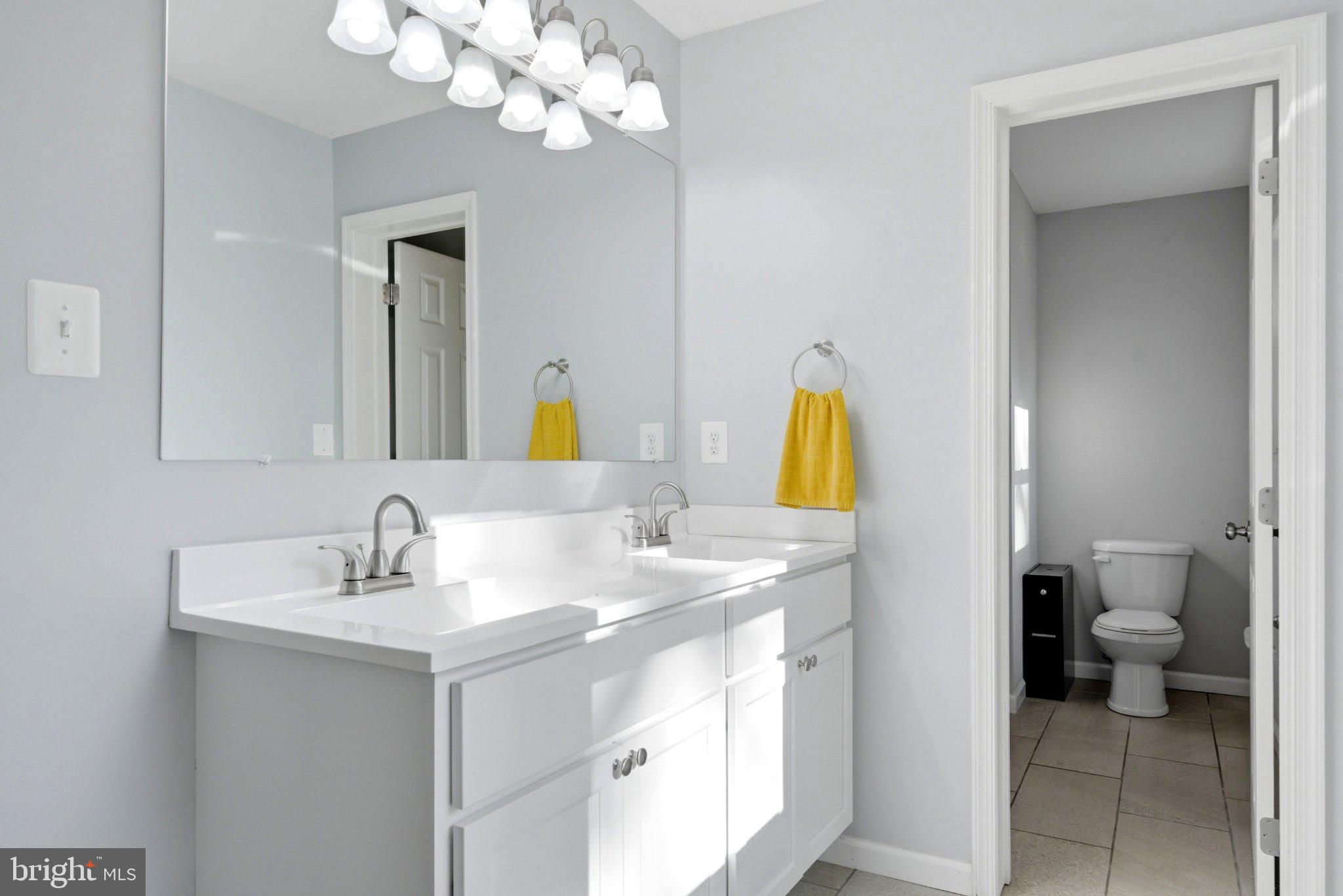 10560 South Faulkner Road Faulkner, MD 20632 - Photo 53 of 60 Bright and airy modern bathroom retreat.