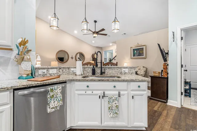 $570,000 | 2480 Goldfinch Drive, Myrtle Beach, SC 29577