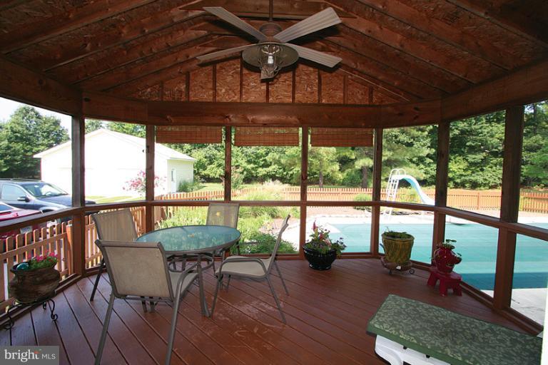 325 Wye Road Queenstown, MD 21658 - Photo 11 of 27 Screened Porch 2