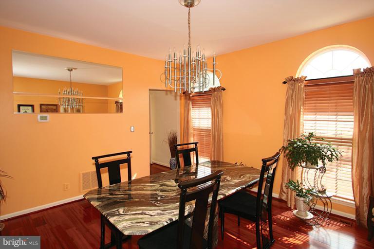 325 Wye Road Queenstown, MD 21658 - Photo 17 of 27 Dining Room 1