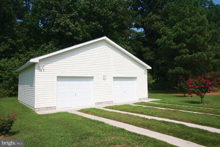 325 Wye Road Queenstown, MD 21658 - Photo 19 of 27 Garage