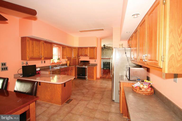 325 Wye Road Queenstown, MD 21658 - Photo 25 of 27 Kitchen 1