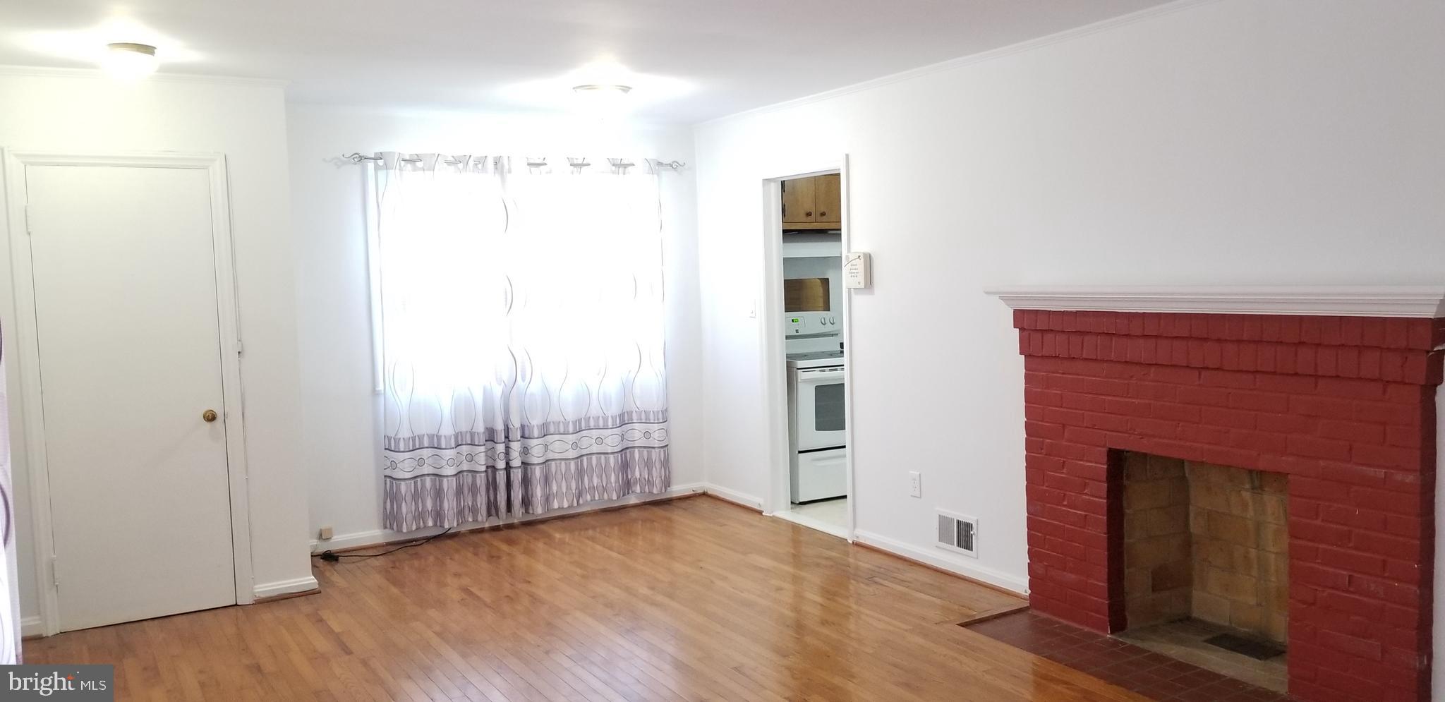 9718 Braddock Road Silver Spring, MD 20903 - Photo 6 of 30