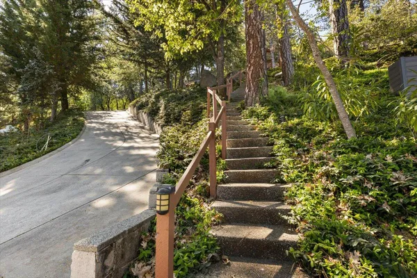$1,200,000 | 18136 Chaparral Drive, Penn Valley, CA 95946
