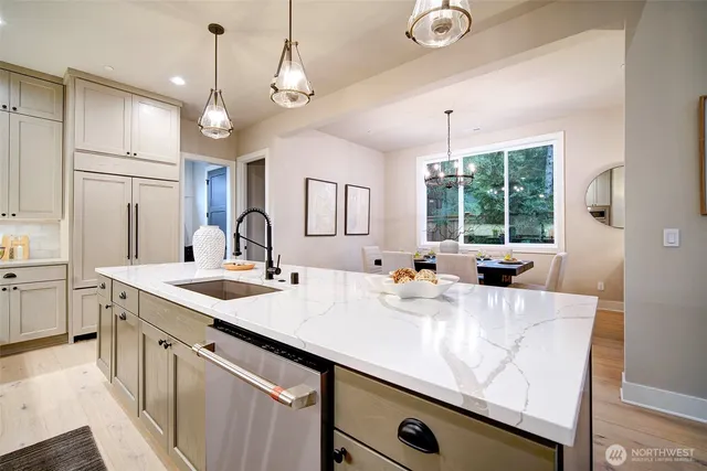 $2,699,950 | 12819 Northeast 65th Lane, Kirkland, WA 98033