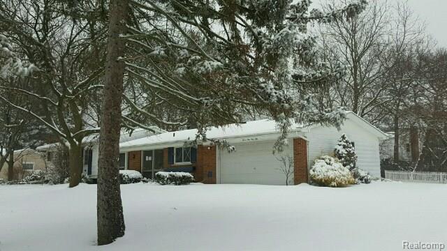 7119 Riverstone Road West Bloomfield, MI 48322 - Photo 3 of 15 20170110105547.jpg