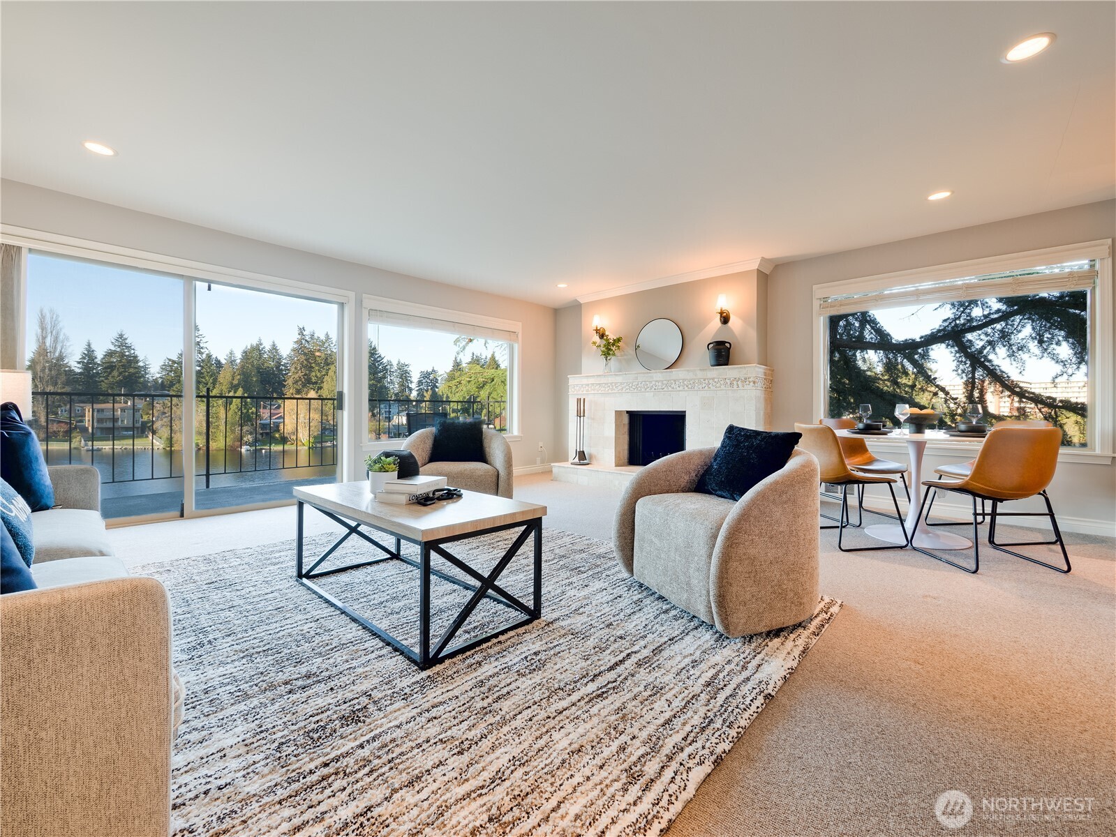 322 North 134th Street, Unit 306 Seattle, WA 98133 - Photo 4 of 32