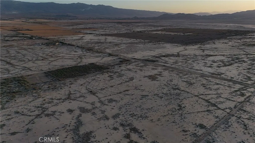 732 Locust Road Lucerne Valley, CA 92356 - Photo 5 of 11 a view of outdoor space and mountain view
