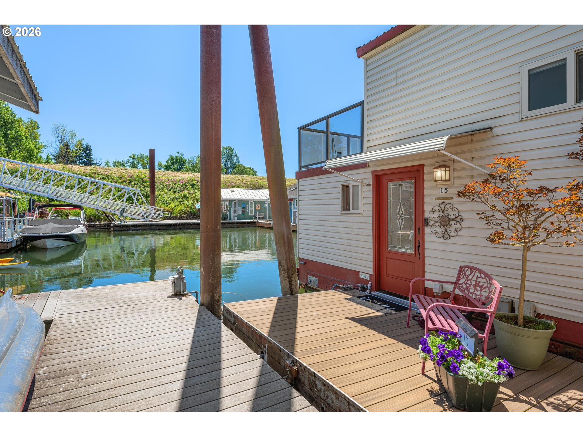 429 North Bridgeton Road, Unit 15 Portland, OR 97217 - Photo 4 of 47