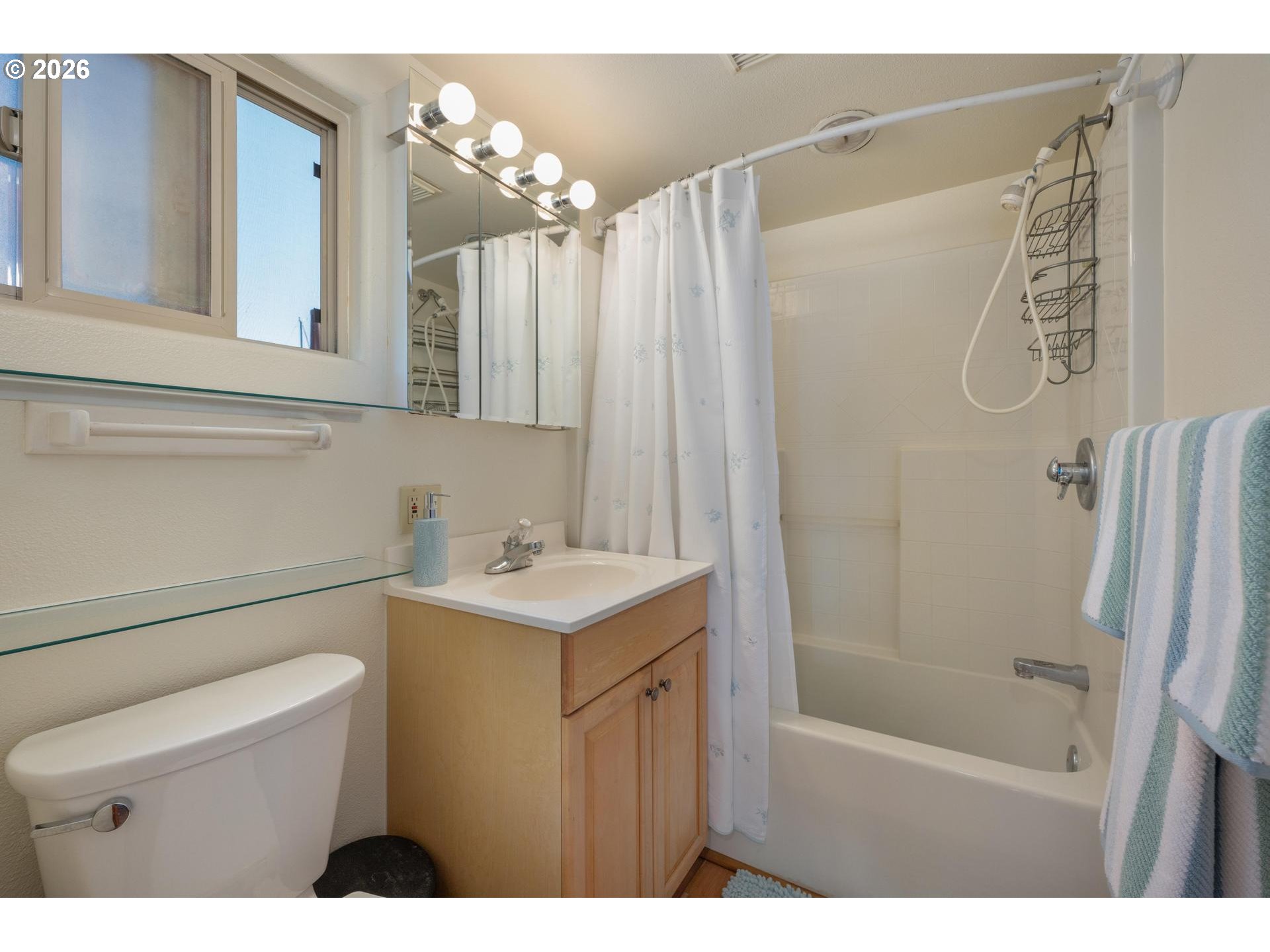 429 North Bridgeton Road, Unit 15 Portland, OR 97217 - Photo 45 of 47