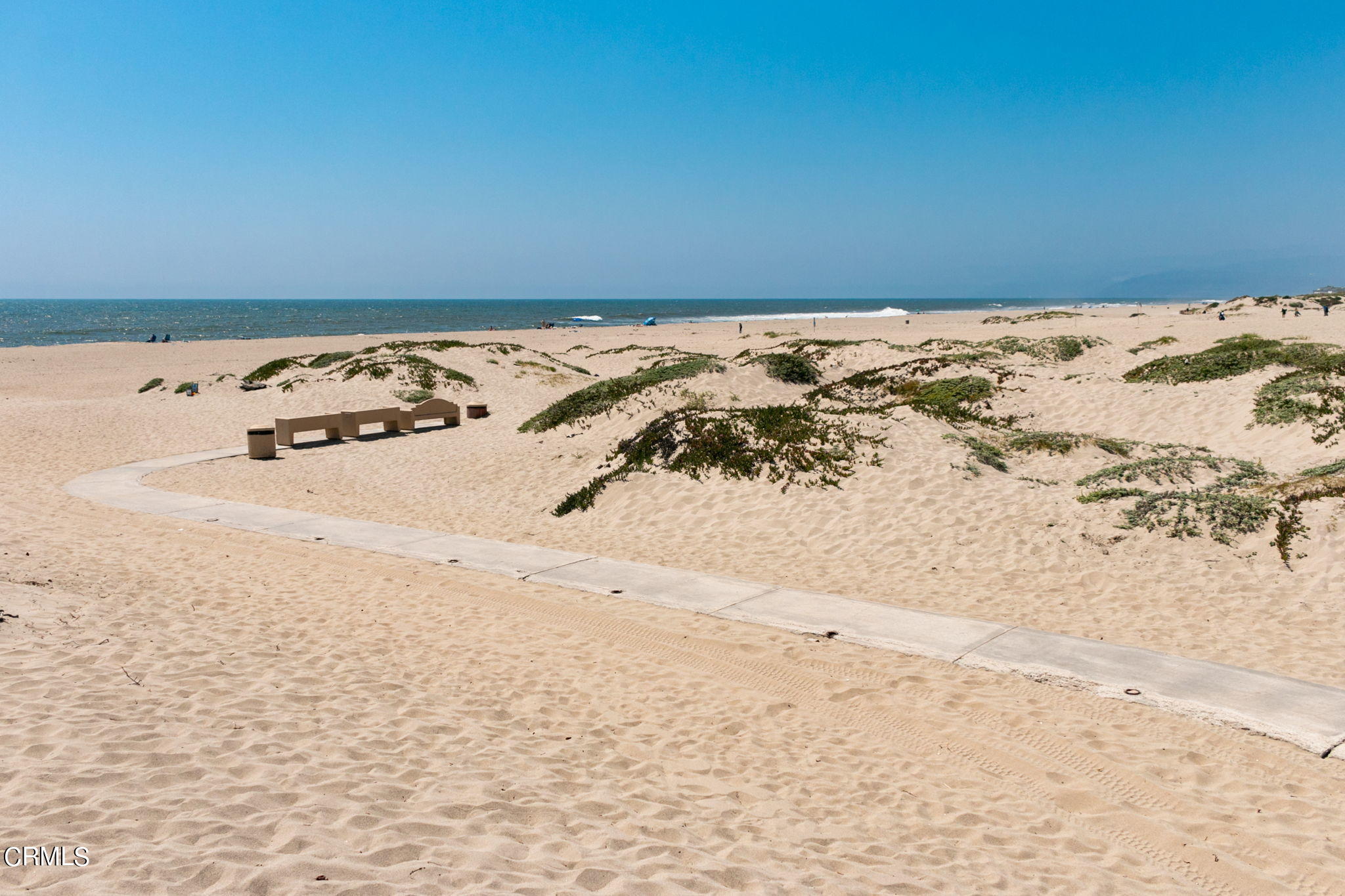 4930 Dolphin Way Oxnard, CA 93035 - Photo 43 of 44 a view of a ocean beach and a ocean view