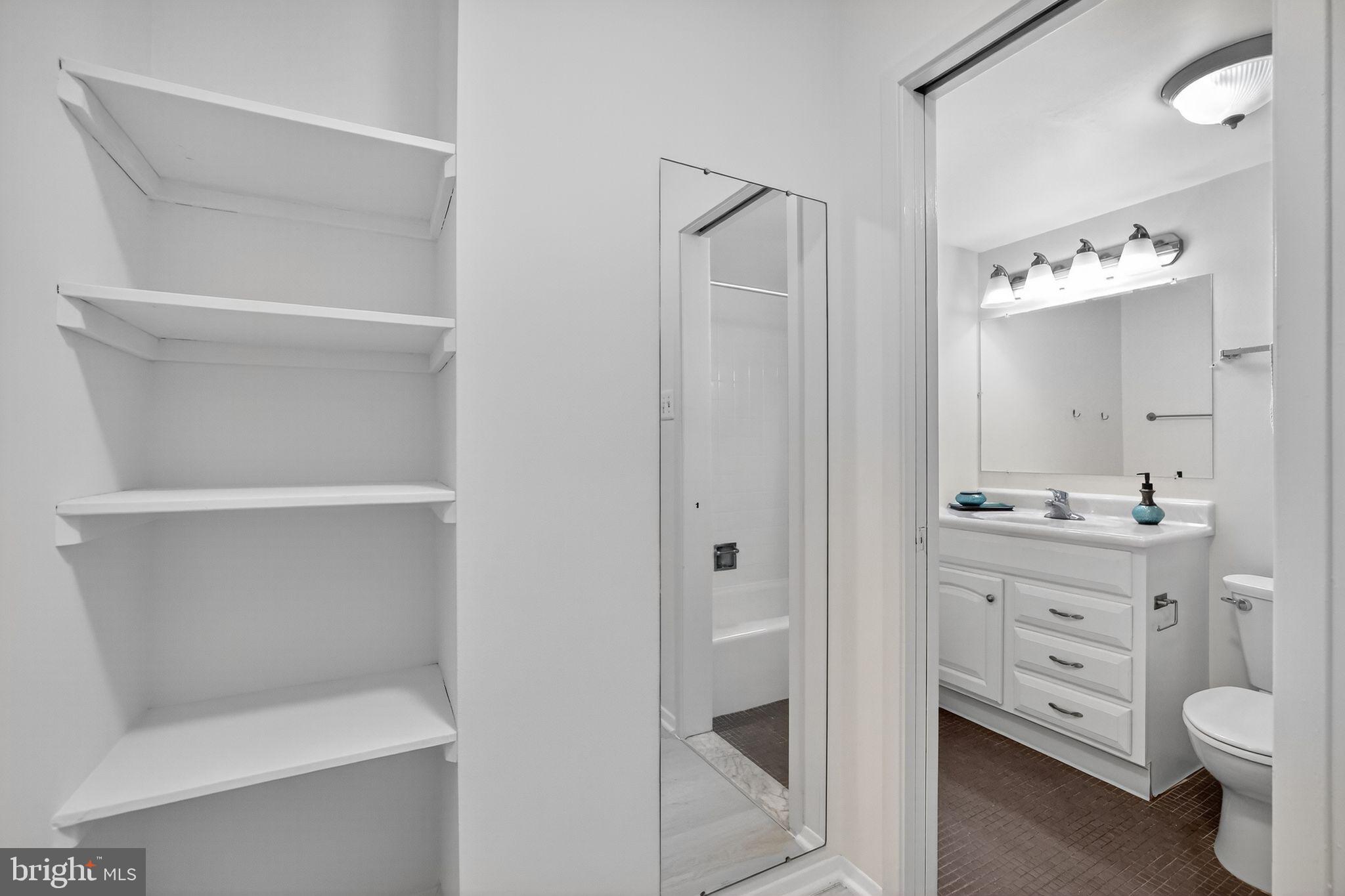 5500 Friendship Boulevard, Unit 1712N Chevy Chase, MD 20815 - Photo 10 of 24