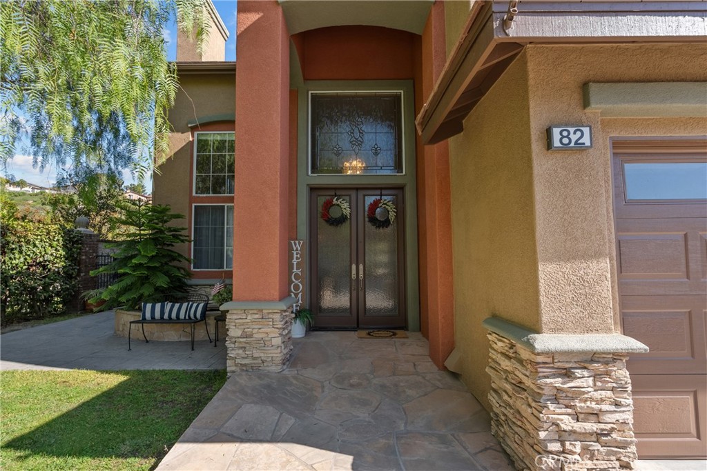 82 Springfield Mission Viejo, CA 92692 - Photo 7 of 68 Front View
