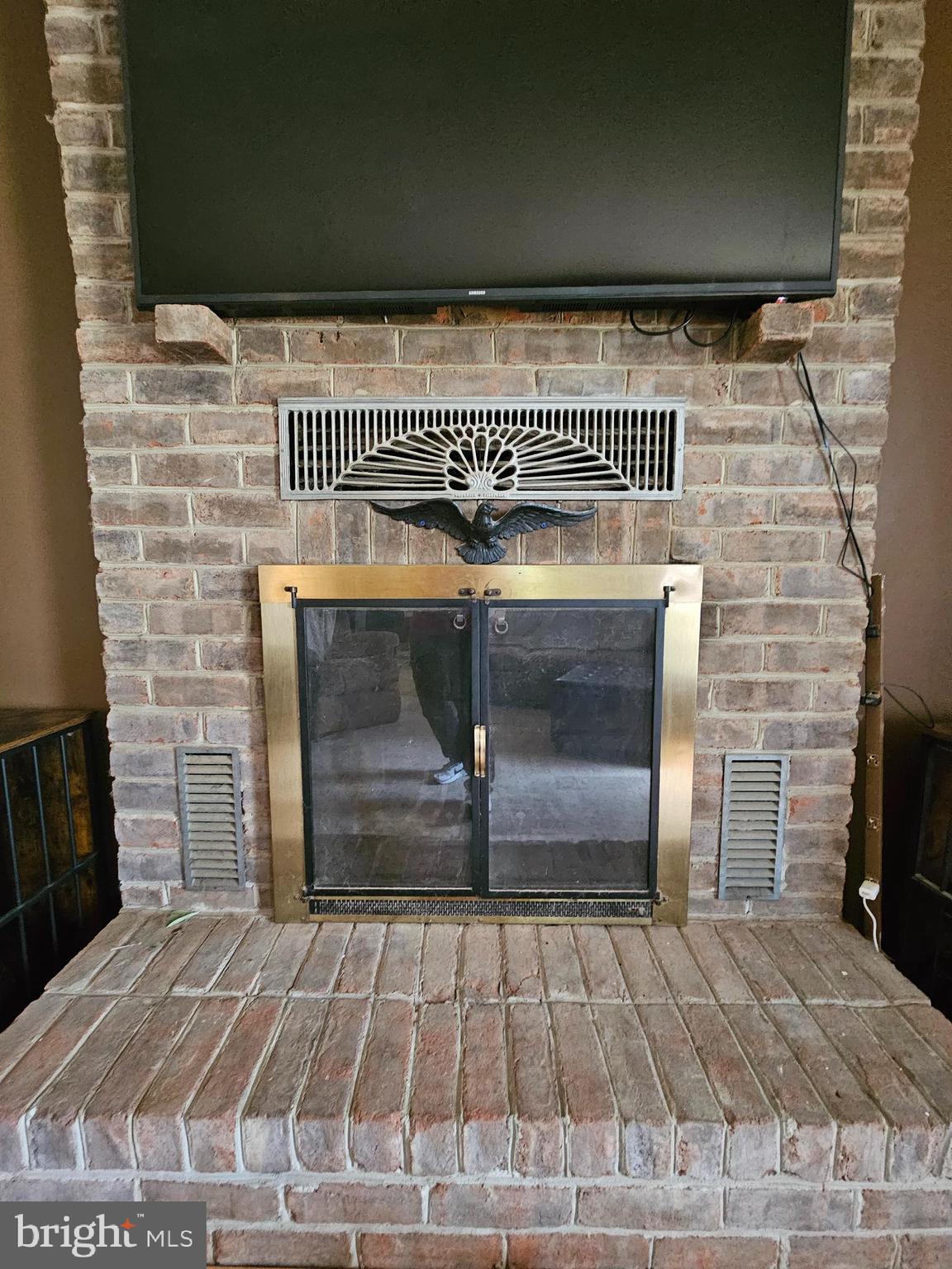 2733 Bachman Road Westminster, MD 21157 - Photo 6 of 43 a room with fireplace