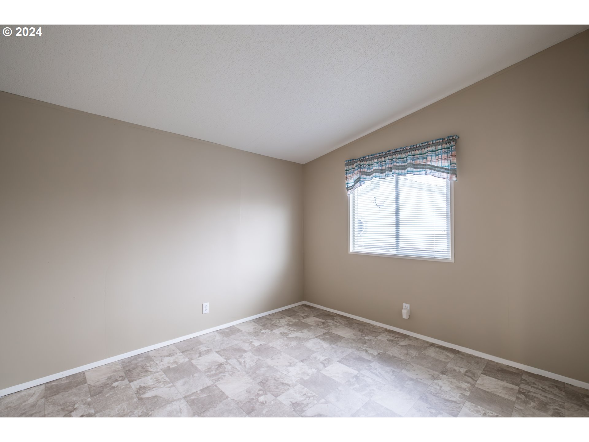 3045 Galena Loop Lebanon, OR 97355 - Photo 25 of 28 Gallery Image 25