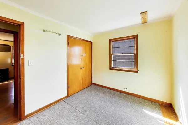 $265,000 | 243 South Center Street, Bensenville, IL 60106