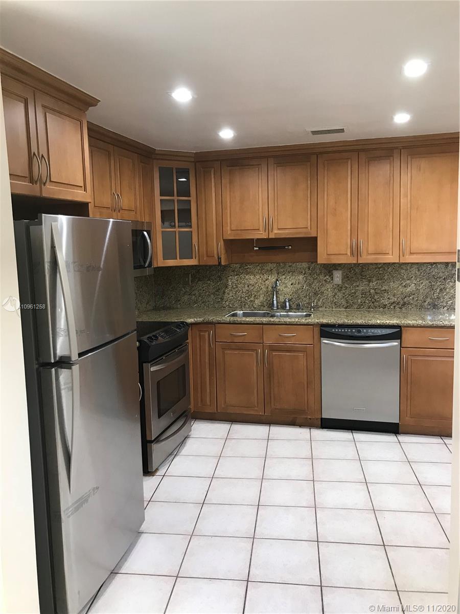 15417 Southwest 50th Lane Miami, FL 33185 - Photo 7 of 20