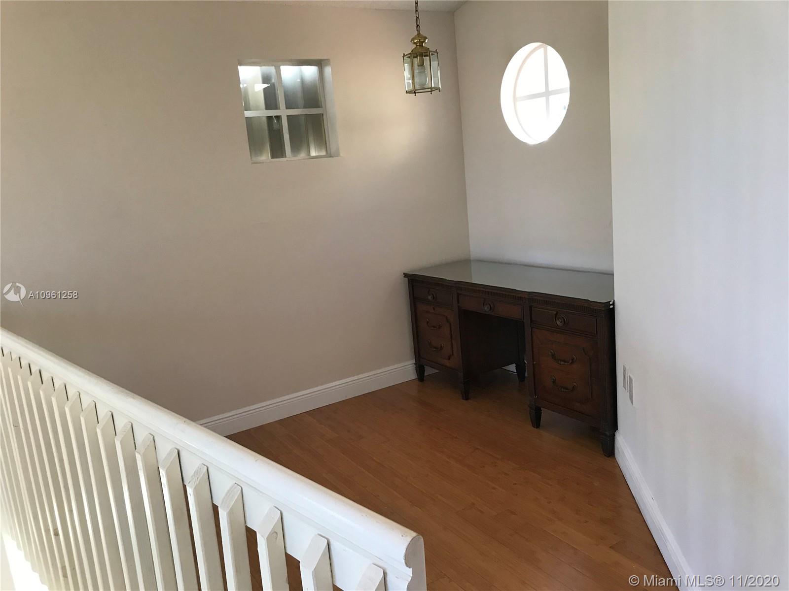 15417 Southwest 50th Lane Miami, FL 33185 - Photo 9 of 20