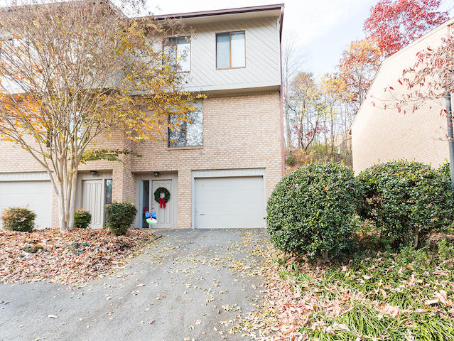 3383 Morning Dove Road Roanoke, VA 24018 - Photo 2 of 33 DGA_2957