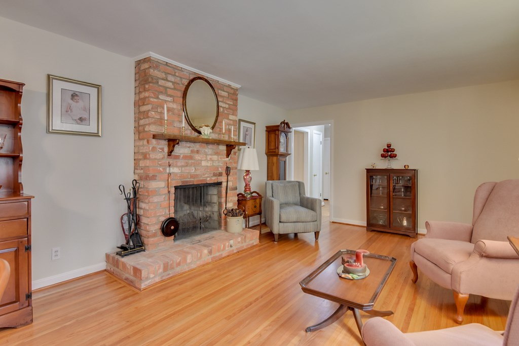 830 Legare Road Southwest Aiken, SC 29803 - Photo 4 of 33