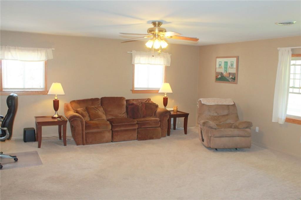 356 Crisswell Road Butler, PA 16002 - Photo 3 of 19
