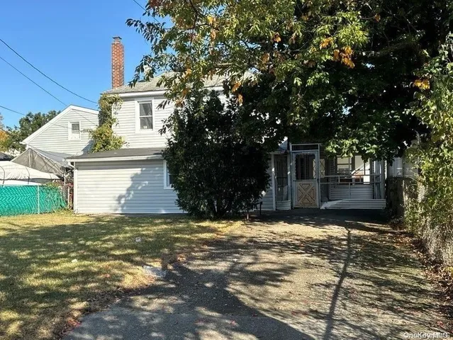 $649,900 | 110 Cedar Road, Inwood, NY 11096
