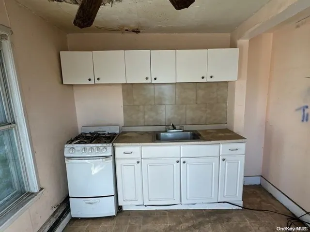 $649,900 | 110 Cedar Road, Inwood, NY 11096