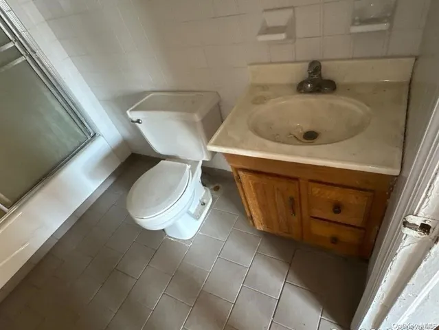 $649,900 | 110 Cedar Road, Inwood, NY 11096