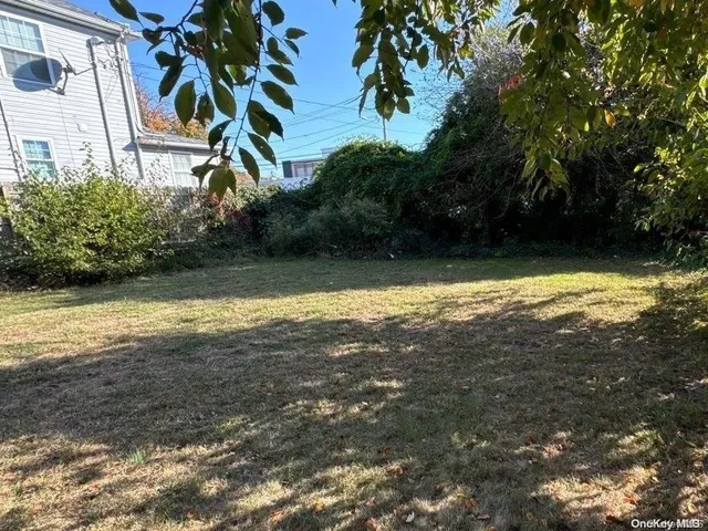 $649,900 | 110 Cedar Road, Inwood, NY 11096