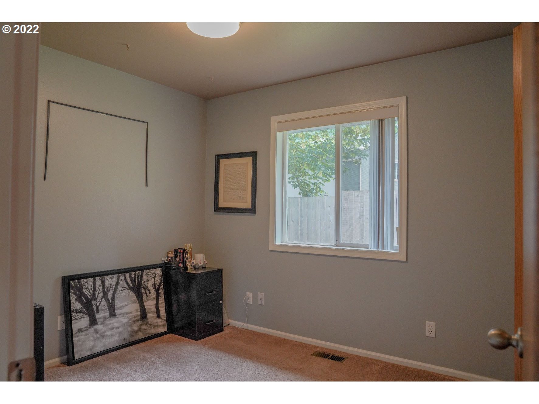 560 South 70th Street Springfield, OR 97478 - Photo 13 of 21 a view of a room with a window
